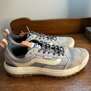 Womens Vans Gray and Cream Sneakers size 6 excellent pre loved condition